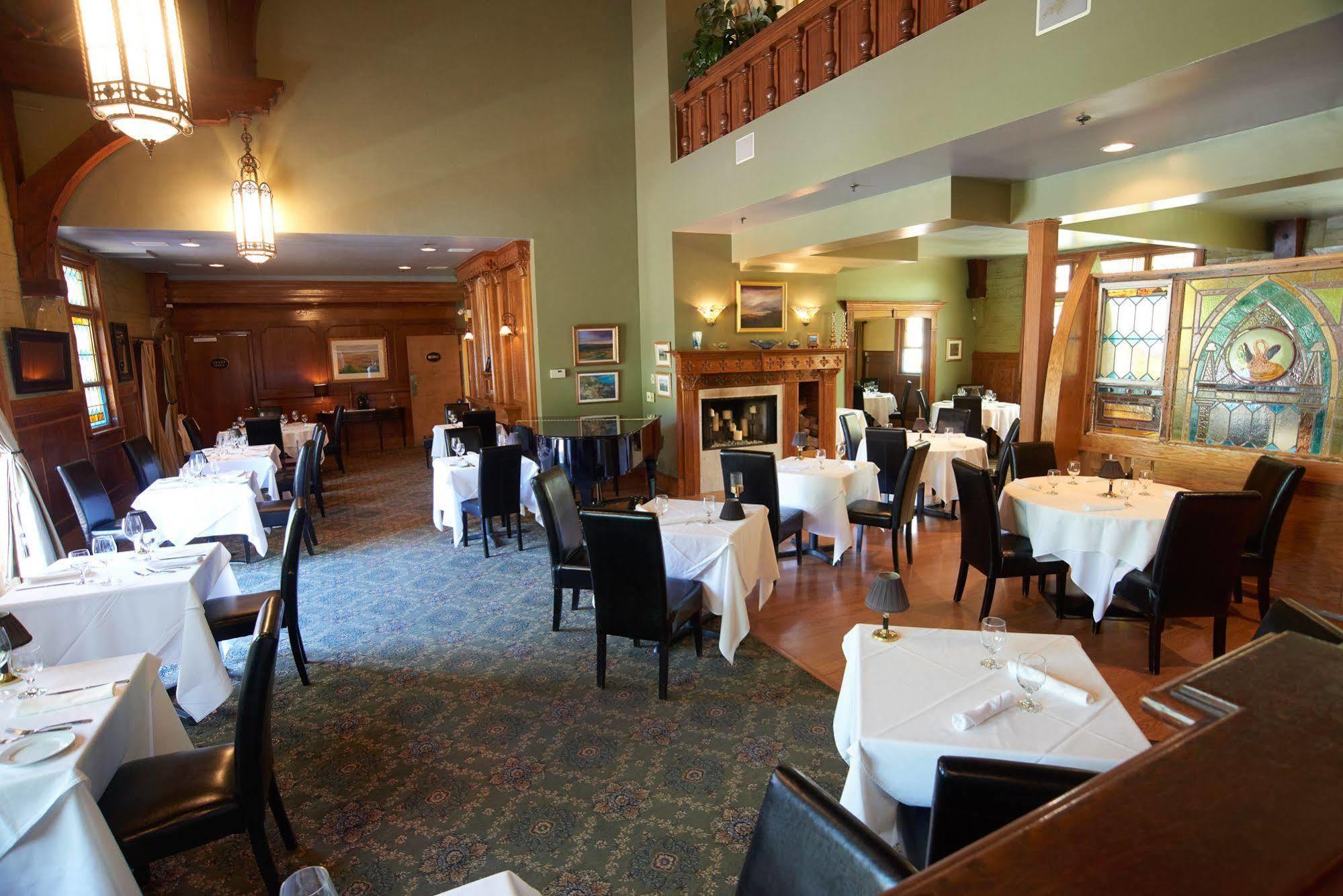 Belfry Inn And Bistro サンドイッチ エクステリア 写真